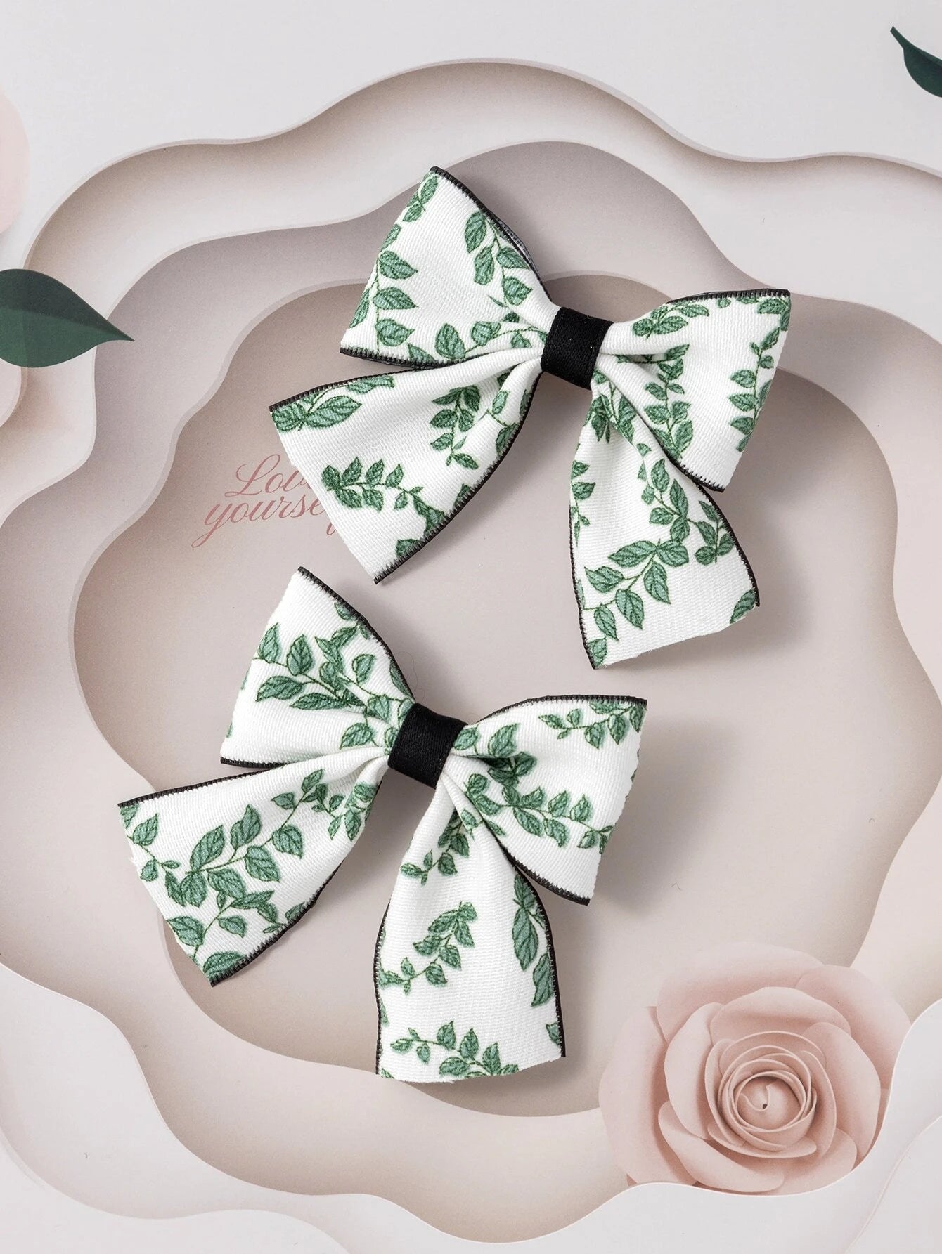 2pcs Toddler Girls Plant Print Bow Decor Hair Clip