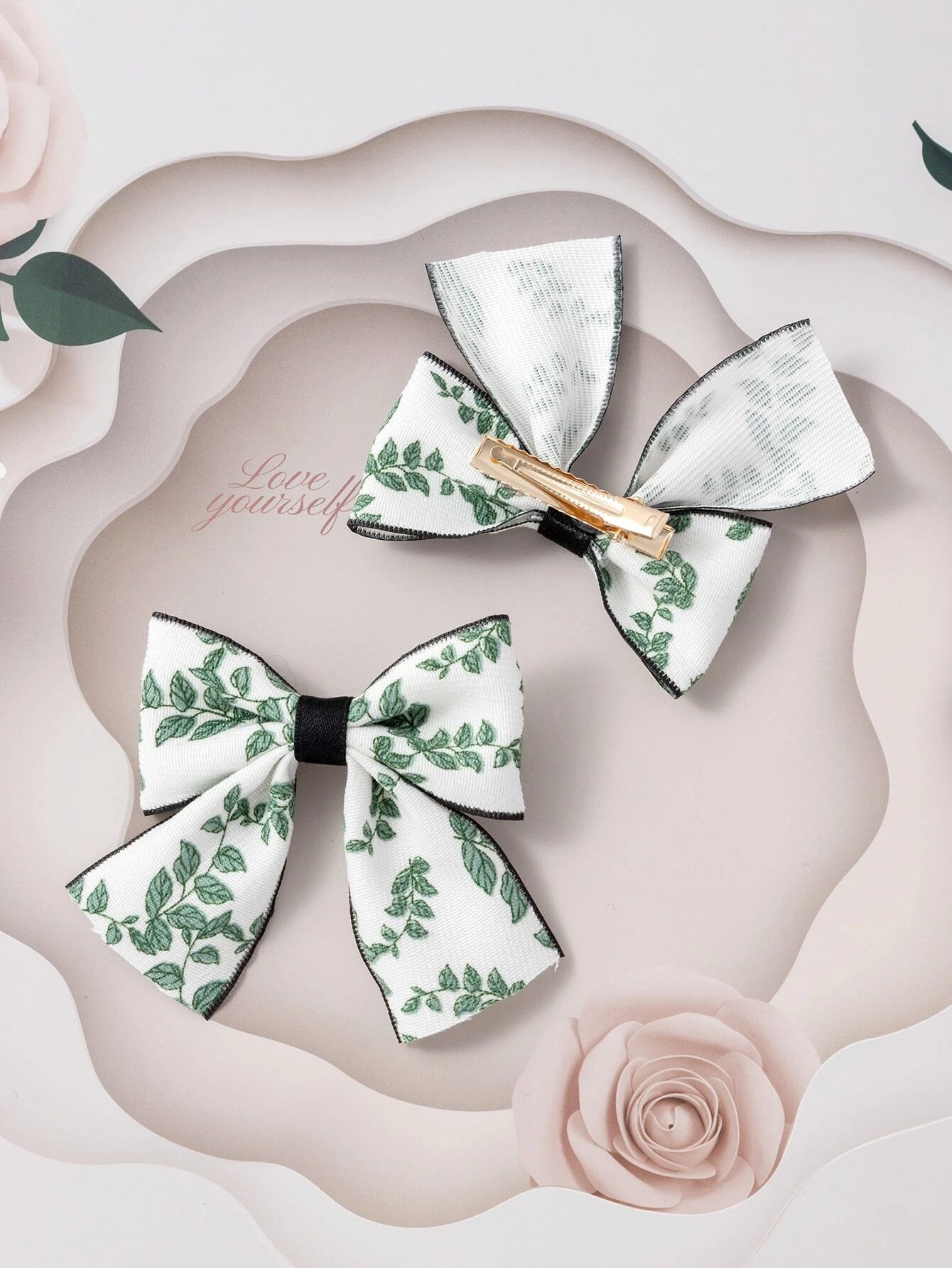2pcs Toddler Girls Plant Print Bow Decor Hair Clip
