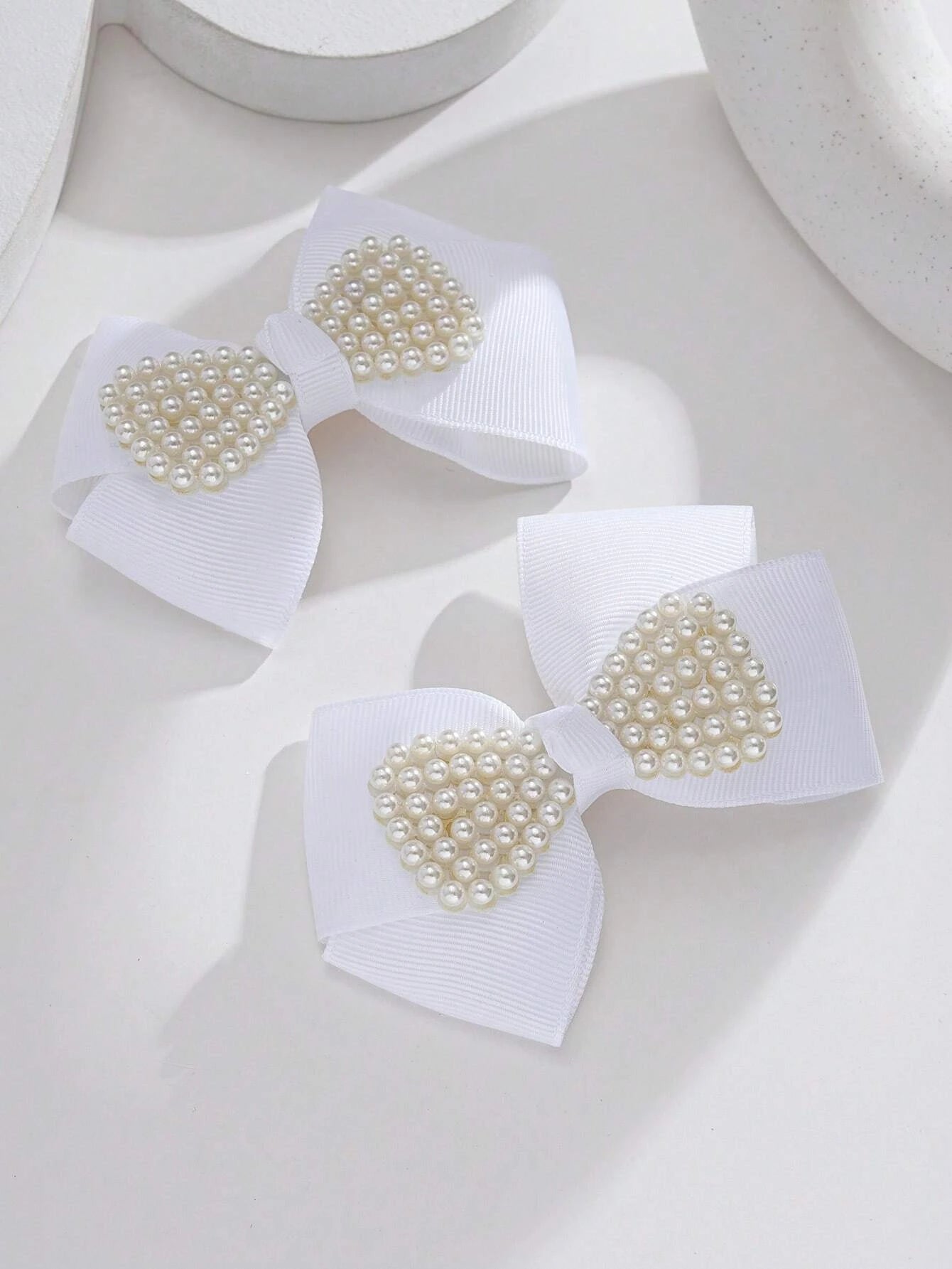 2pcs Toddler Girls Bow & Faux Pearl Decor Fashionable Hair Clip For Daily Decoration