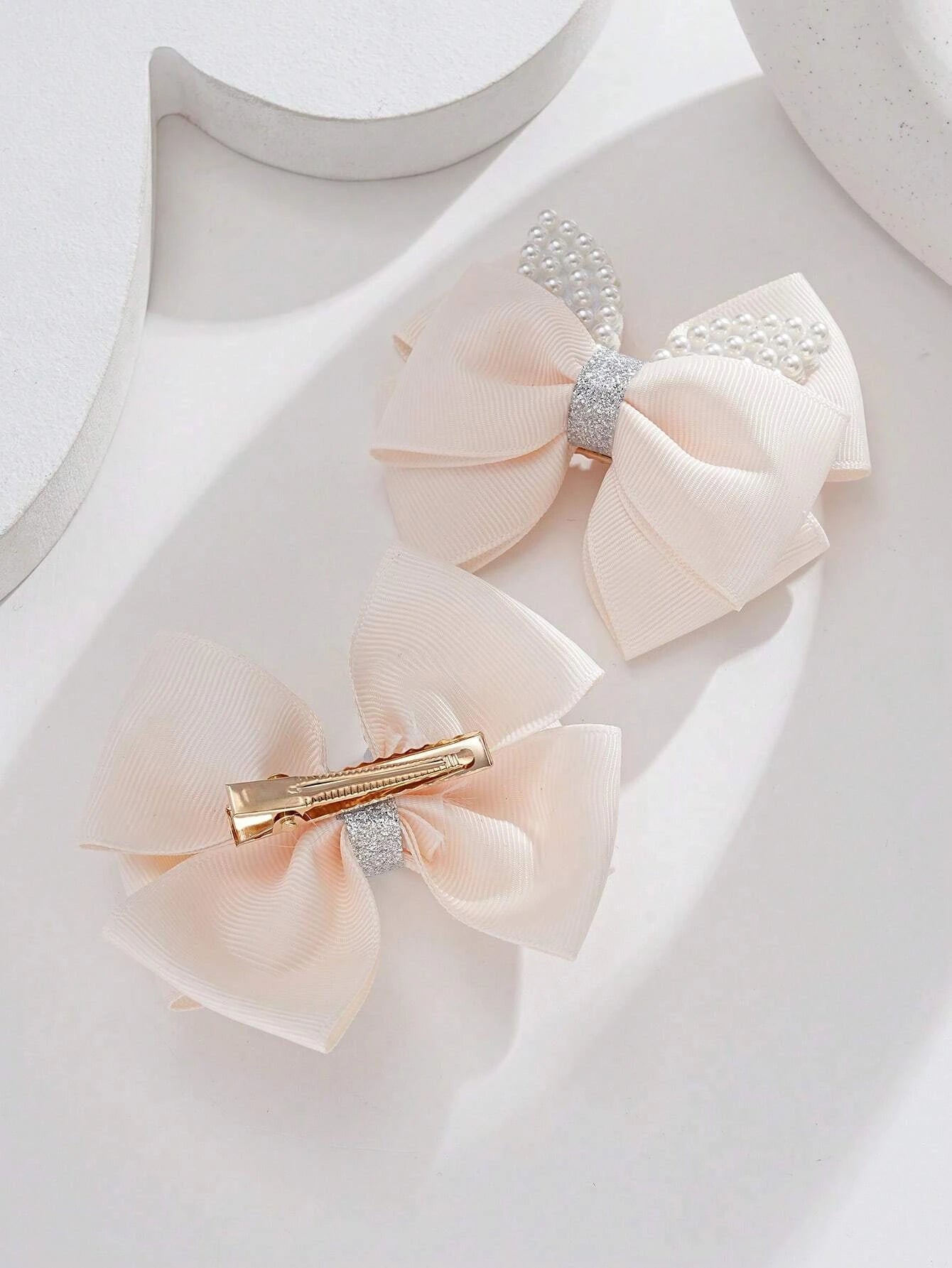 2pcs Toddler Girls Bow & Faux Pearl Decor Fashionable Hair Clip For Daily Decoration