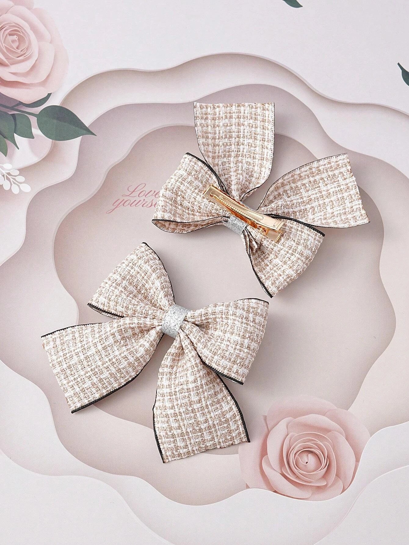 2pcs Beige Color Plaid Pattern clip