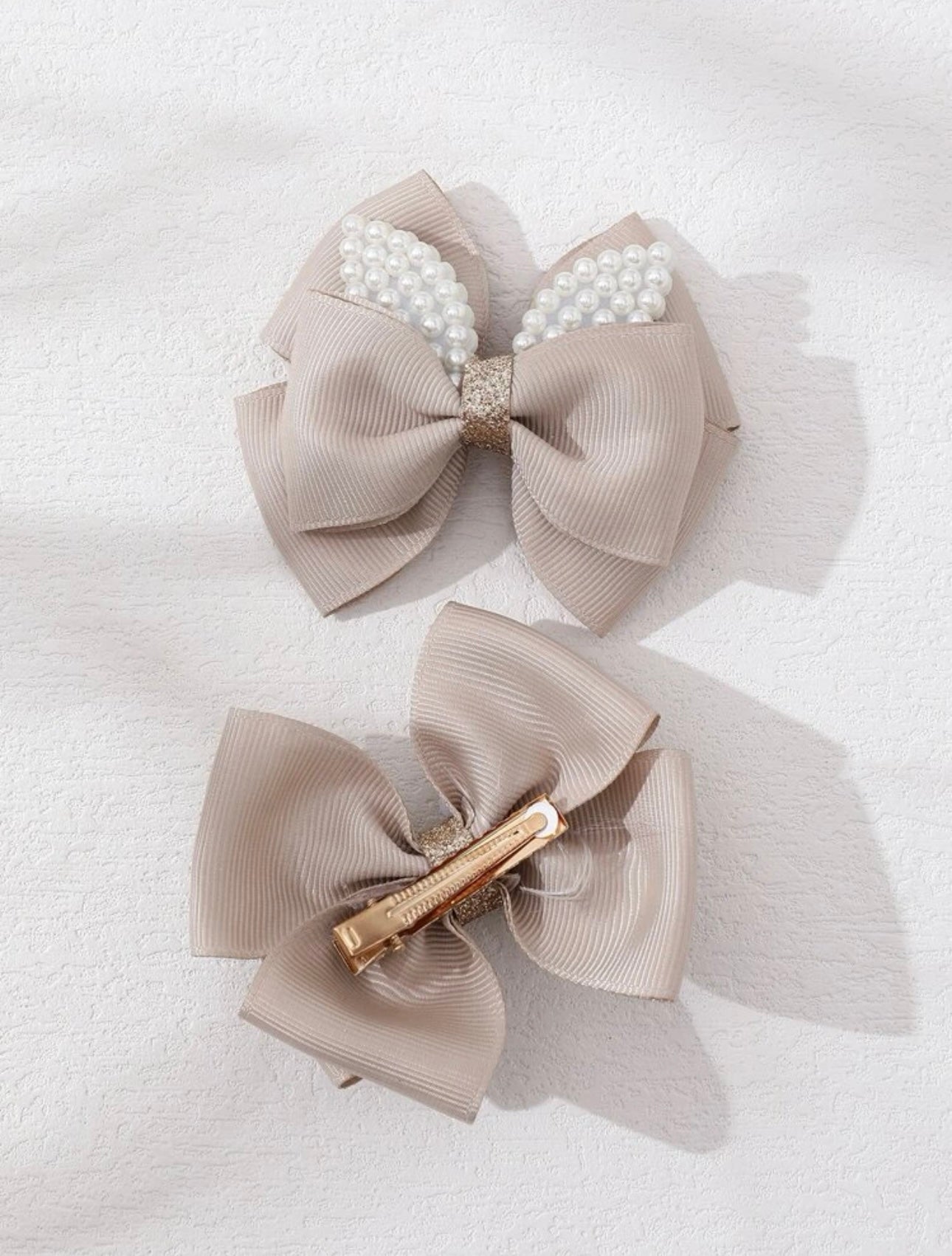 2pcs Bow & Faux Pearl Decor Alligator Hair Clip Brown Color