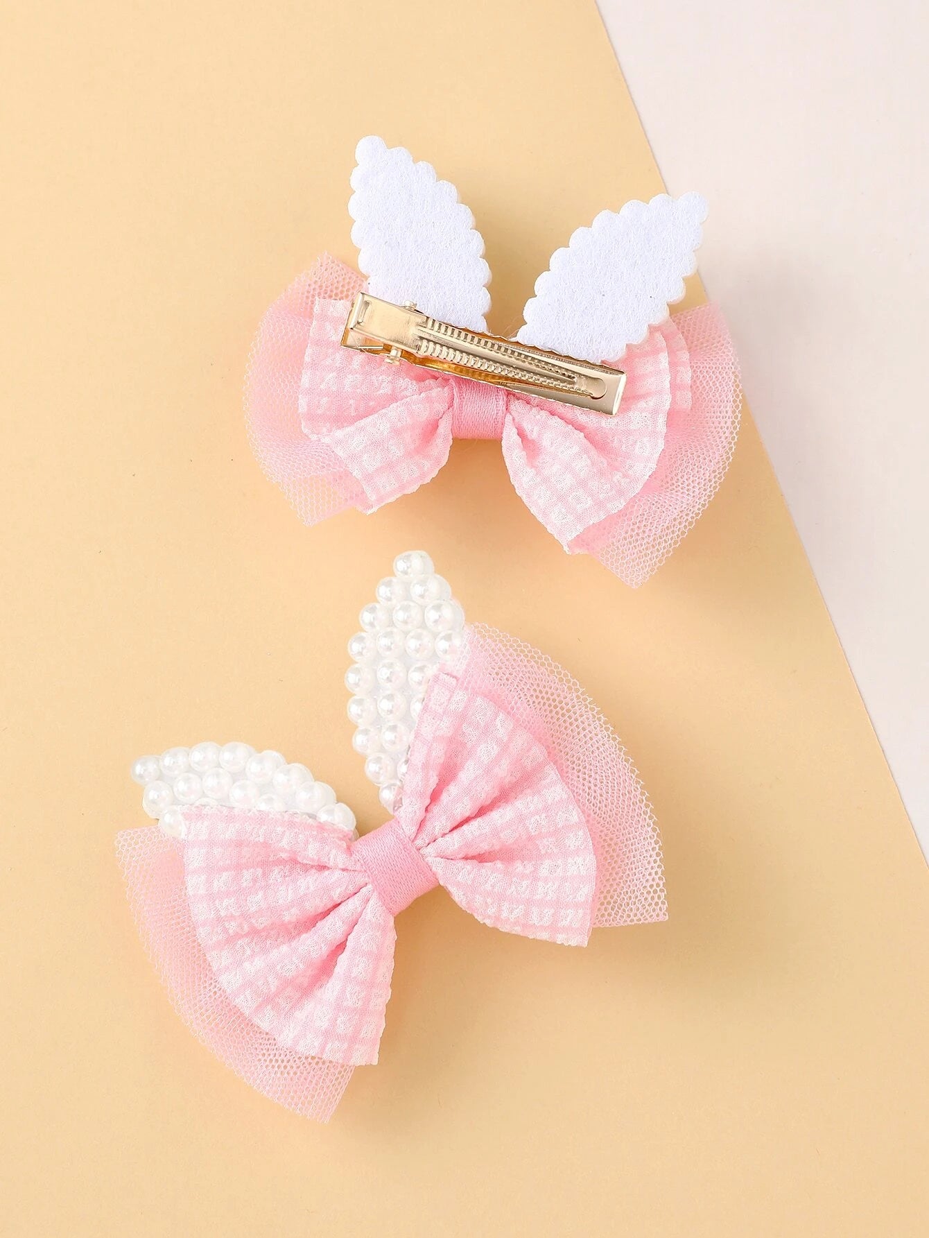 2pcs Toddler Girls Faux Pearl & Bow Decor Hair Clip