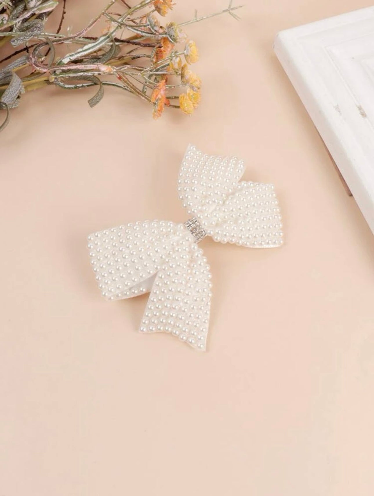 Toddler Girls Faux Pearl Bow Decor Hair Clip